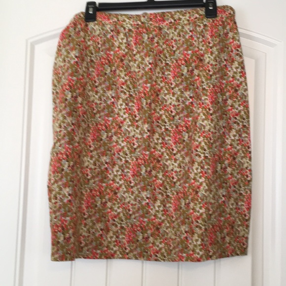 Eddie Bauer, multi colored draw-string skirt. Perfect condition. Worn <5 times. - Picture 4 of 4